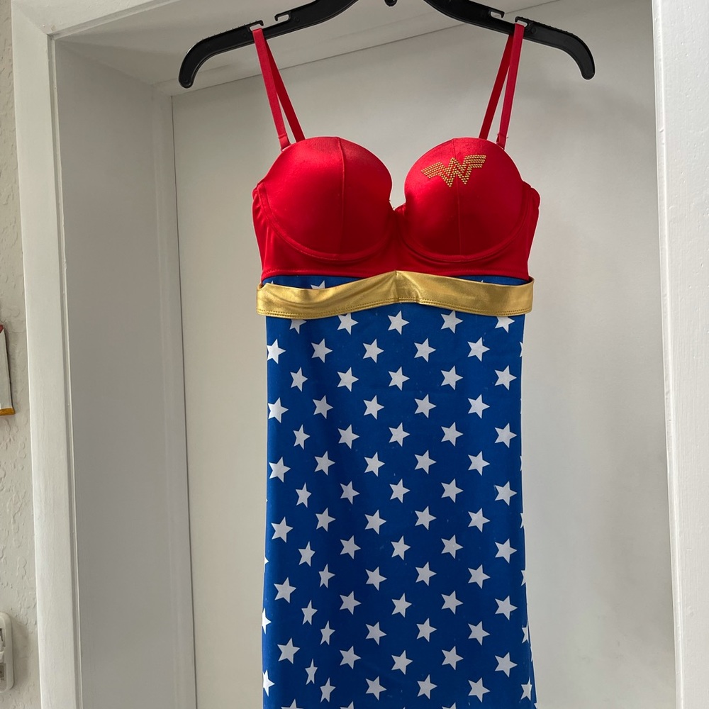 Wonder Woman lingerie